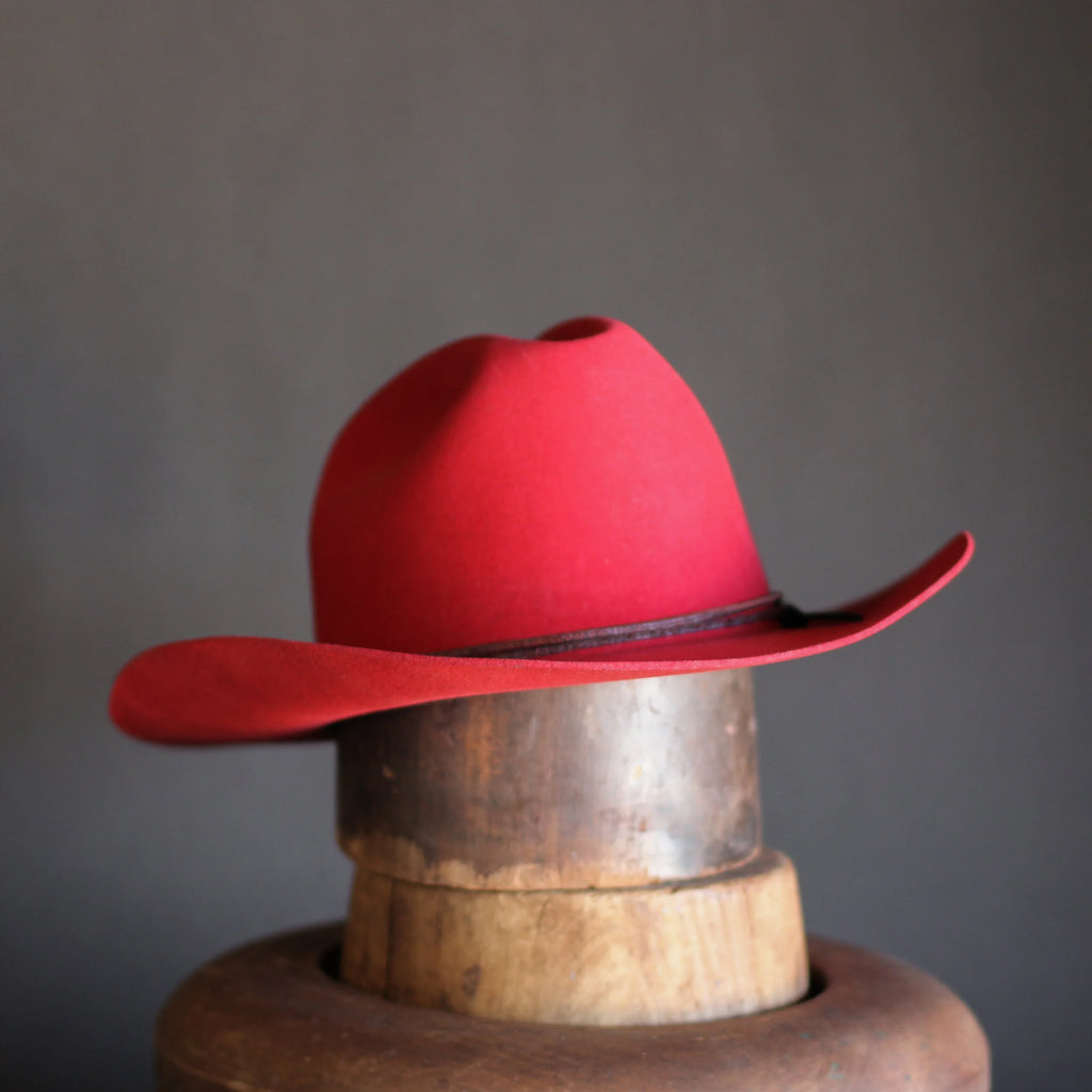 RED COWBOY HAT