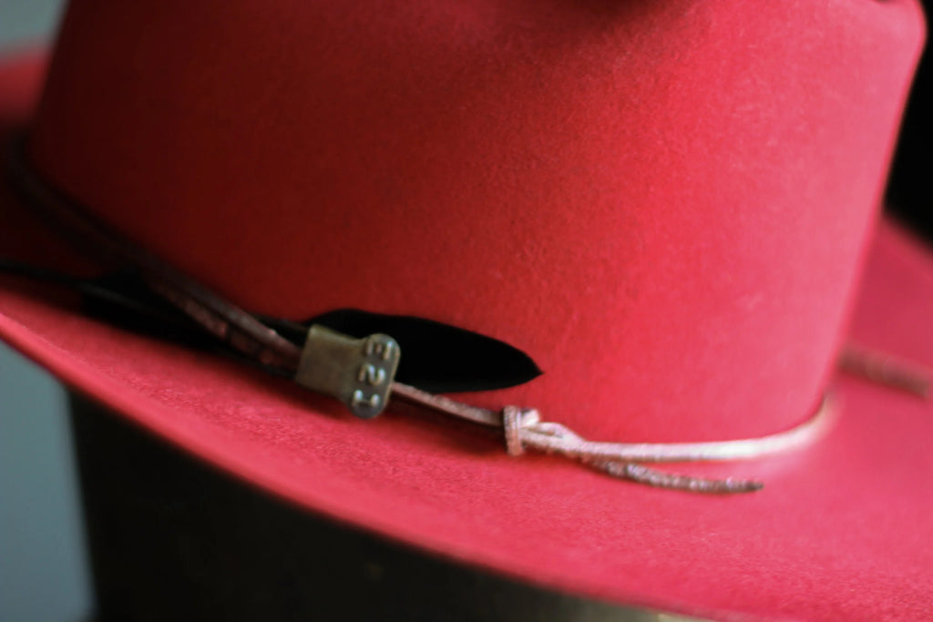 RED COWBOY HAT