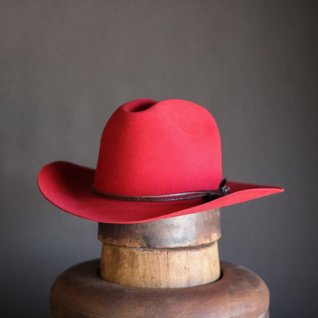 RED COWBOY HAT